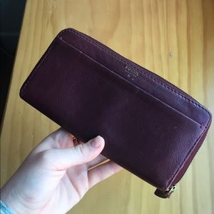Fossil Wallet: wine-colored leather